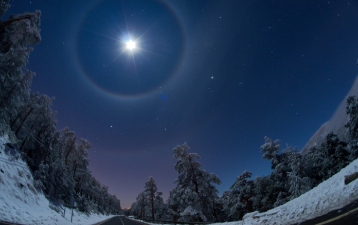ring around the moon