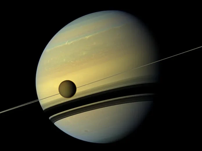how many moons does Saturn have